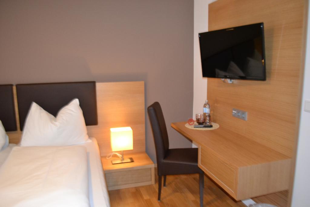 בישופשופן Hotel Gasthof Tirolerwirt מראה חיצוני תמונה