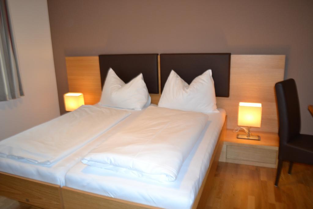 בישופשופן Hotel Gasthof Tirolerwirt חדר תמונה